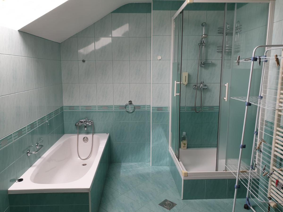 Hisa Bizjak Kranj Exteriör bild